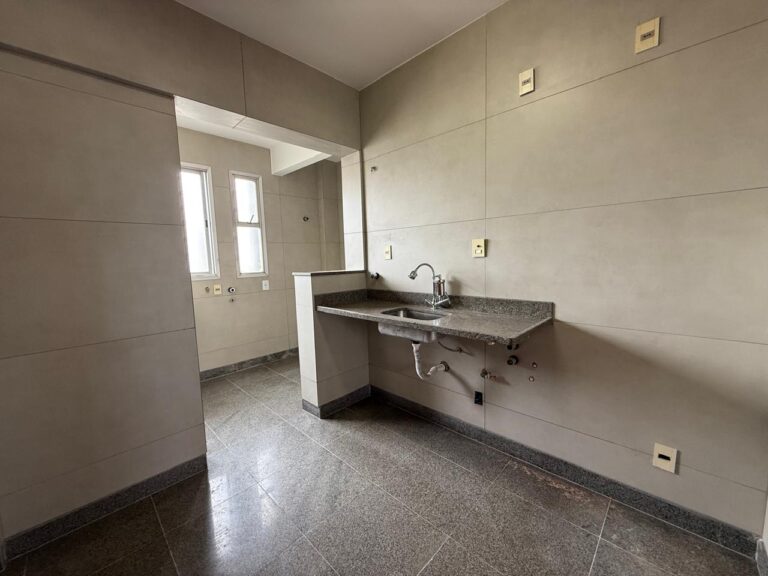 a2a70040-3dad-477f-abdb-a3e80601756b