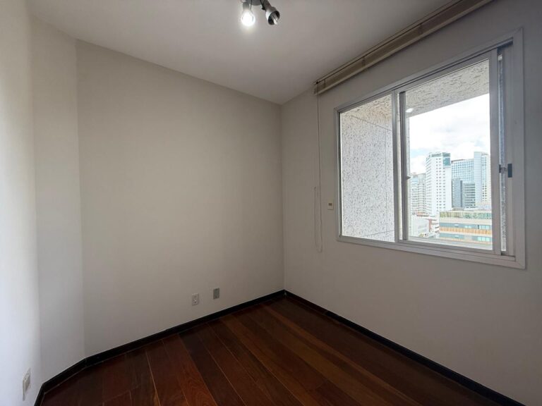 e5073575-894e-4ca3-9134-3dd3f1606f13