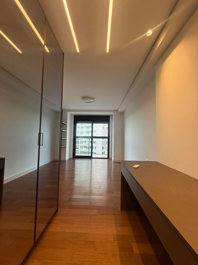 0f773ca4-61e5-449e-865a-bf8066ce0630 (1)