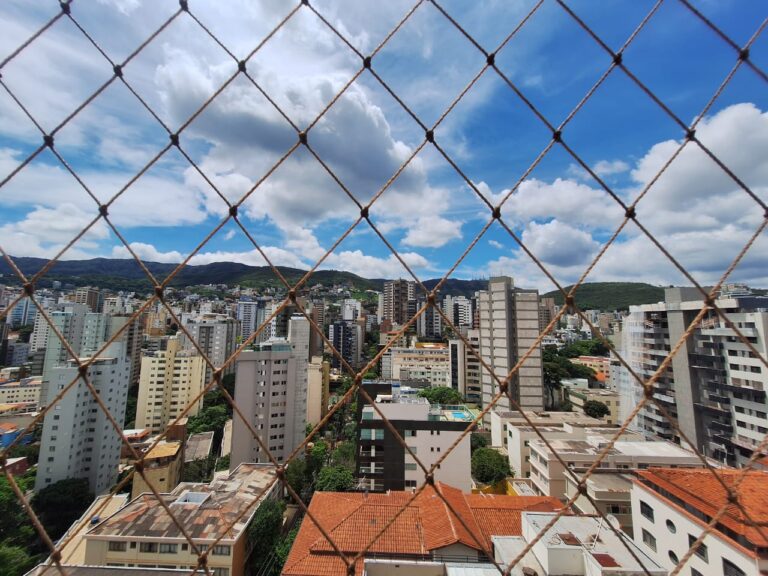 2864a37e-c2ba-45de-94a0-cbaa917b5d58