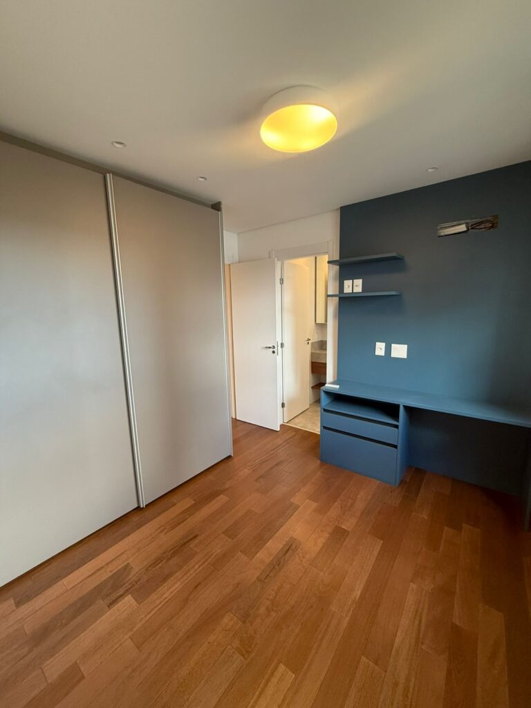 57cb7340-0746-4821-9c80-fee2d85759d0 (1)