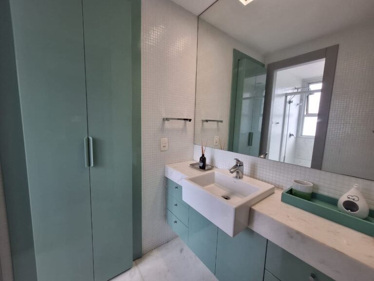 5dc75c33-384b-4dc1-9aa8-6b212f3a6cbf