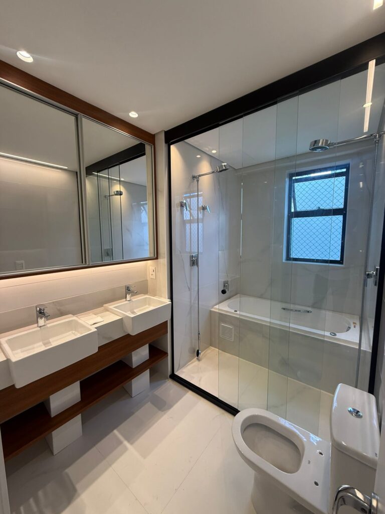 89221ba2-d7d0-46b1-9ff9-baa667503b03 (1)