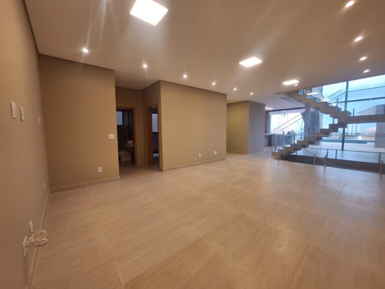 9913ac1f-70bb-41d3-8aef-71e668f3a892