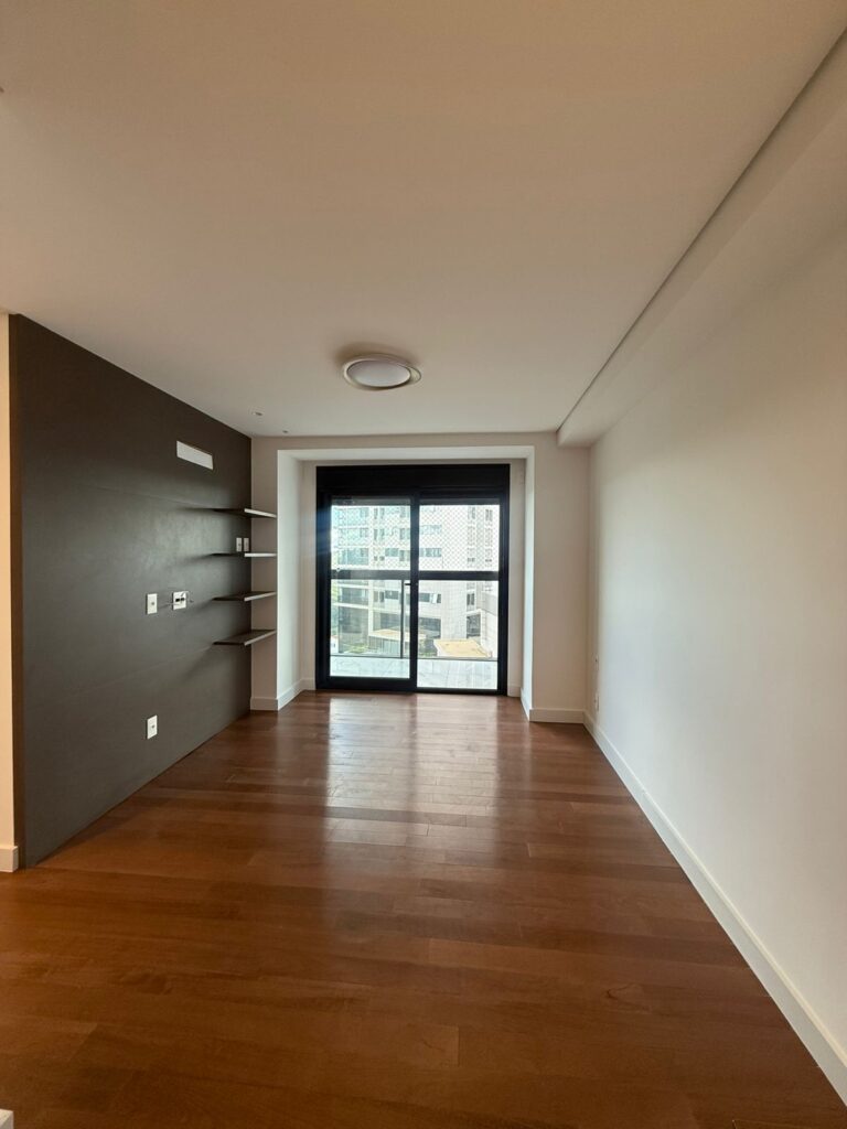 c73774aa-eb96-40d6-a16d-dc8f59775fd1 (1)