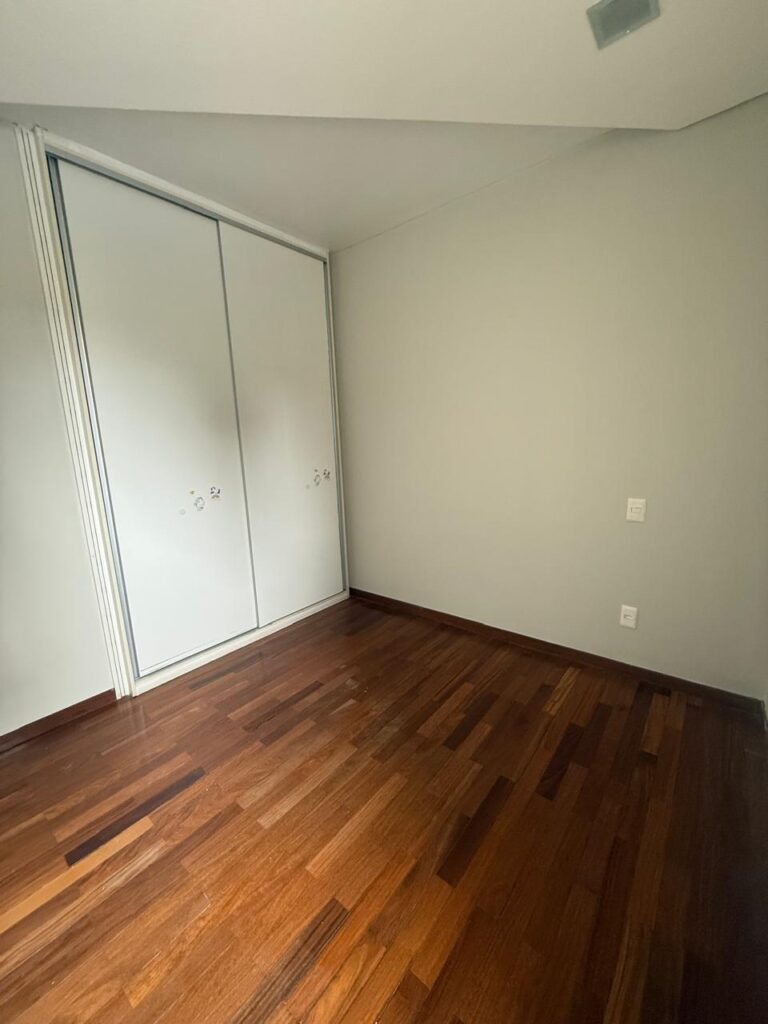 dd7d35b5-1f71-4d2b-a2bf-20d4953c36c0