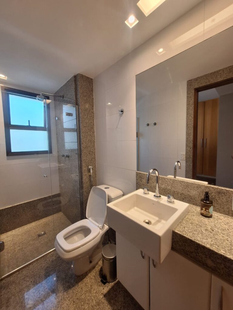 fadd6e82-9f13-4e00-bee4-f325db62582b