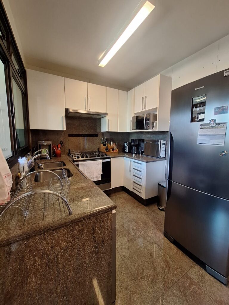 fc95d463-2177-445d-a34f-0e9ae35ed13d